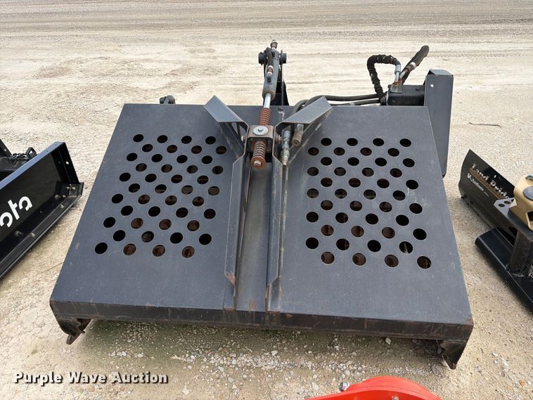 image for item DQ7824 2005 Caterpillar 1R15B skid steer power rake