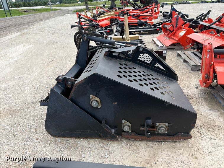 image for item DQ7824 2005 Caterpillar 1R15B skid steer power rake