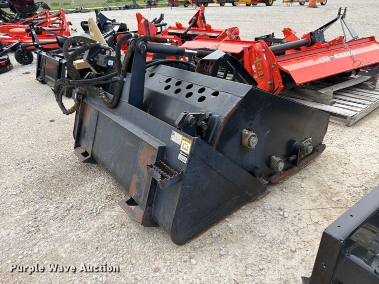 image for item DQ7824 2005 Caterpillar 1R15B skid steer power rake