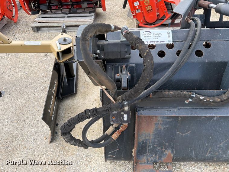 image for item DQ7824 2005 Caterpillar 1R15B skid steer power rake