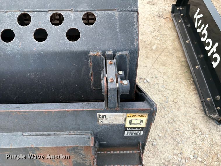 image for item DQ7824 2005 Caterpillar 1R15B skid steer power rake