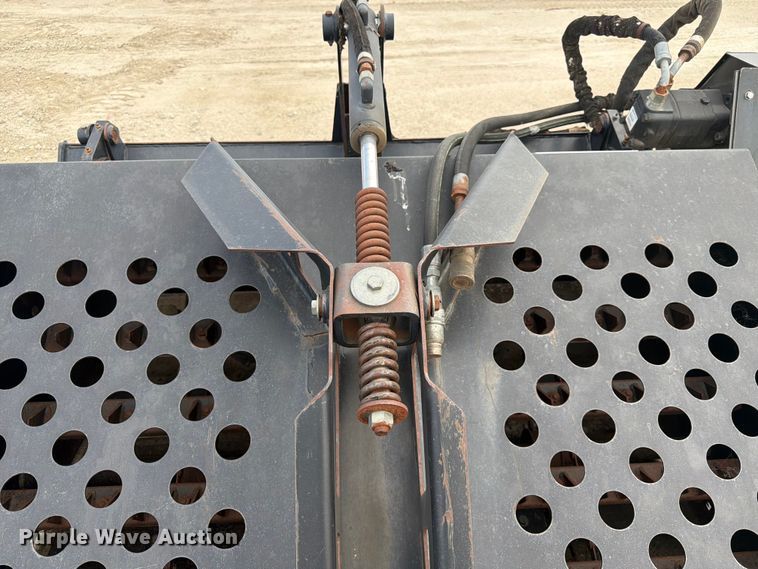 image for item DQ7824 2005 Caterpillar 1R15B skid steer power rake