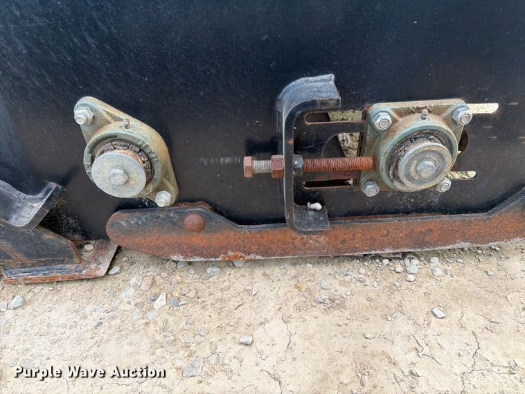 image for item DQ7824 2005 Caterpillar 1R15B skid steer power rake