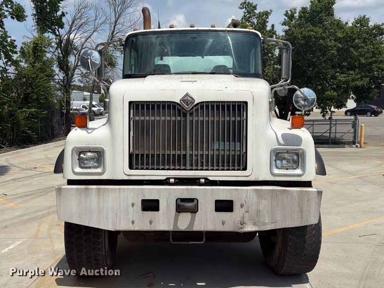 image for item DQ7829 2007 International 5500i ready mix truck