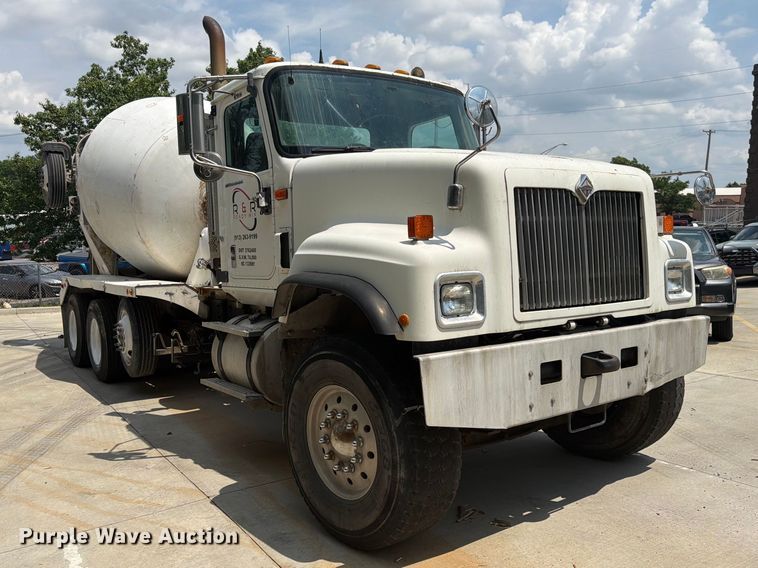 image for item DQ7829 2007 International 5500i ready mix truck