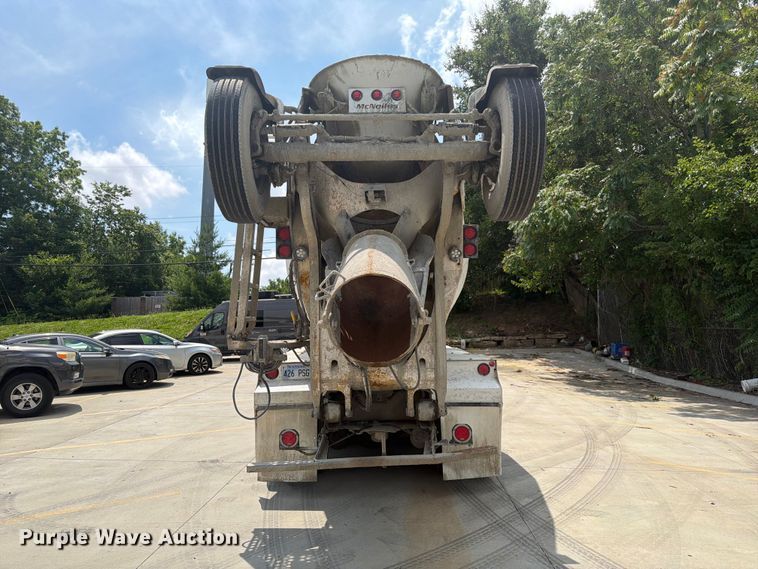 image for item DQ7829 2007 International 5500i ready mix truck