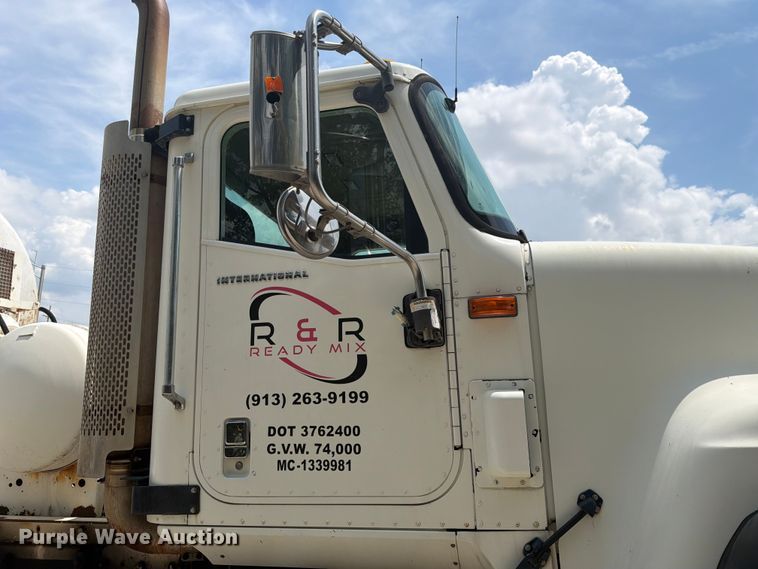 image for item DQ7829 2007 International 5500i ready mix truck
