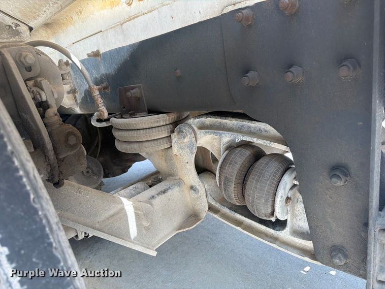 image for item DQ7829 2007 International 5500i ready mix truck