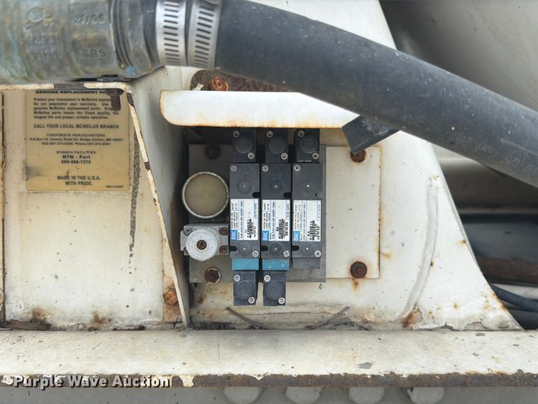 image for item DQ7829 2007 International 5500i ready mix truck