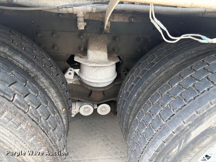 image for item DQ7829 2007 International 5500i ready mix truck
