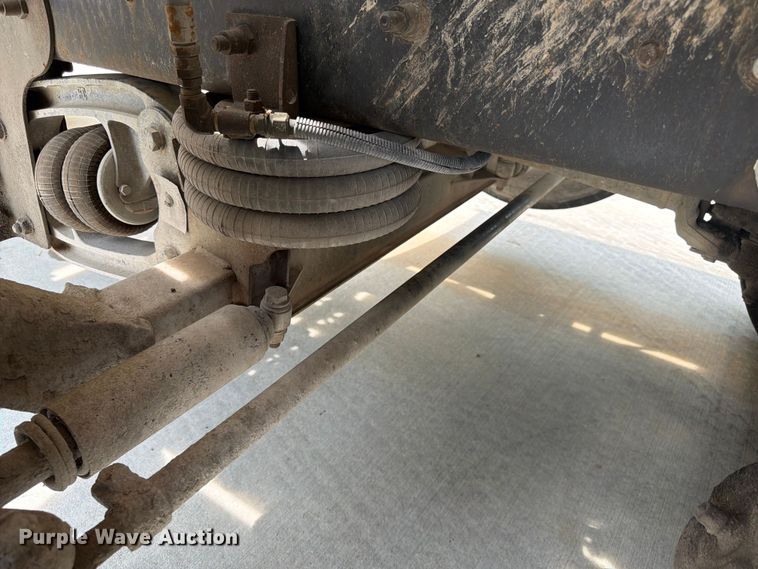 image for item DQ7829 2007 International 5500i ready mix truck