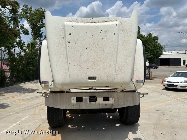 image for item DQ7829 2007 International 5500i ready mix truck