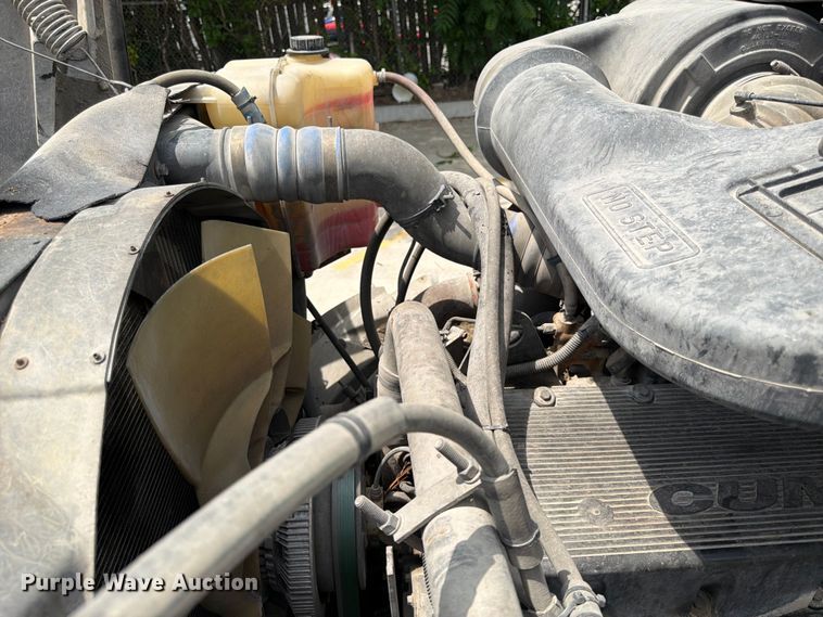 image for item DQ7829 2007 International 5500i ready mix truck
