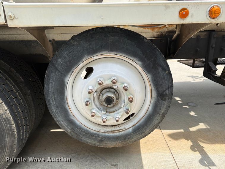 image for item DQ7829 2007 International 5500i ready mix truck
