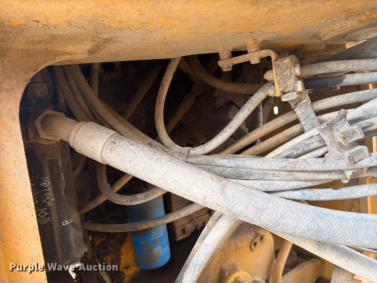 image for item DQ7833 2003 John Deere 624H wheel loader