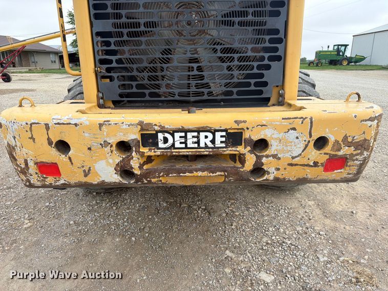 image for item DQ7833 2003 John Deere 624H wheel loader