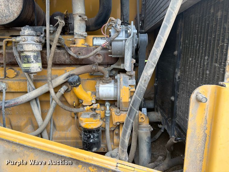 image for item DQ7833 2003 John Deere 624H wheel loader