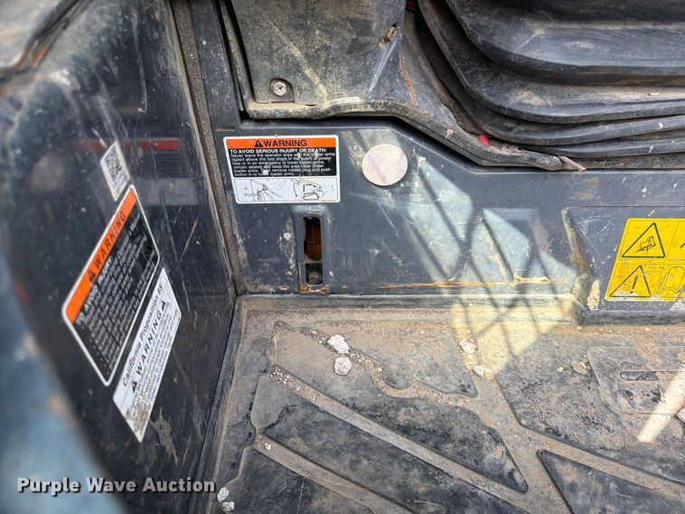 image for item DQ7837 2019 Kubota SVL 75-2 tracked skid steer loader