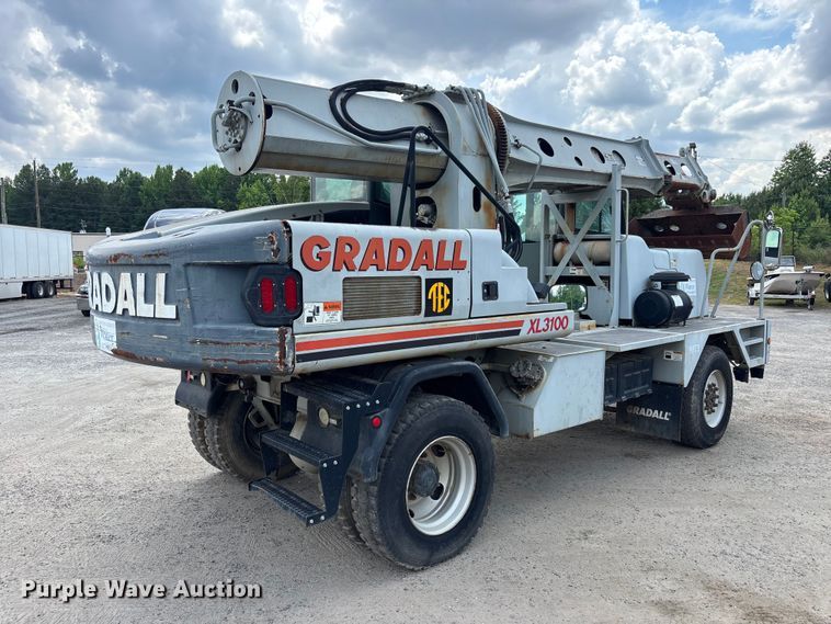 image for item DU0459 2003 Gradall XL3100 wheeled excavator