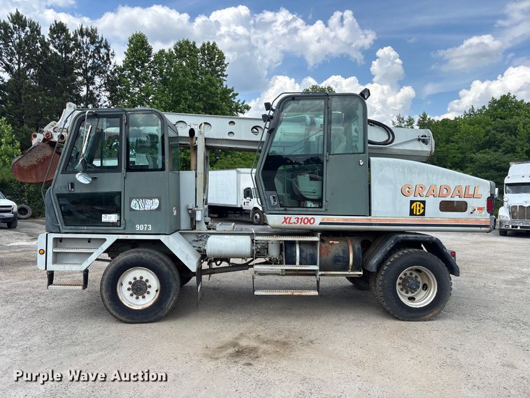 image for item DU0459 2003 Gradall XL3100 wheeled excavator