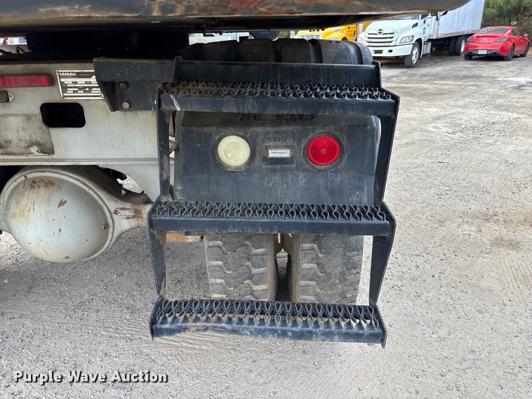 image for item DU0459 2003 Gradall XL3100 wheeled excavator