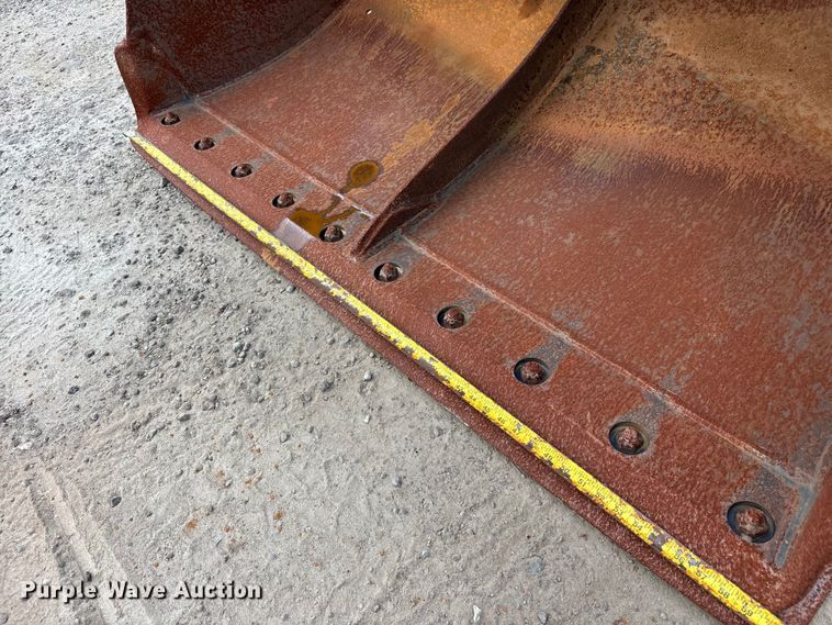 image for item DU0459 2003 Gradall XL3100 wheeled excavator