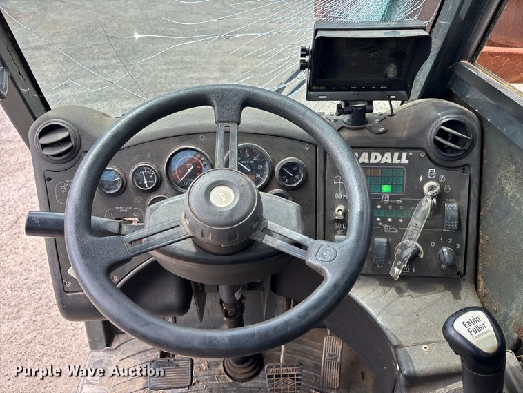 image for item DU0459 2003 Gradall XL3100 wheeled excavator