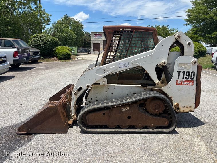 image for item DU6270 2009 Bobcat T180 tracked skid steer loader