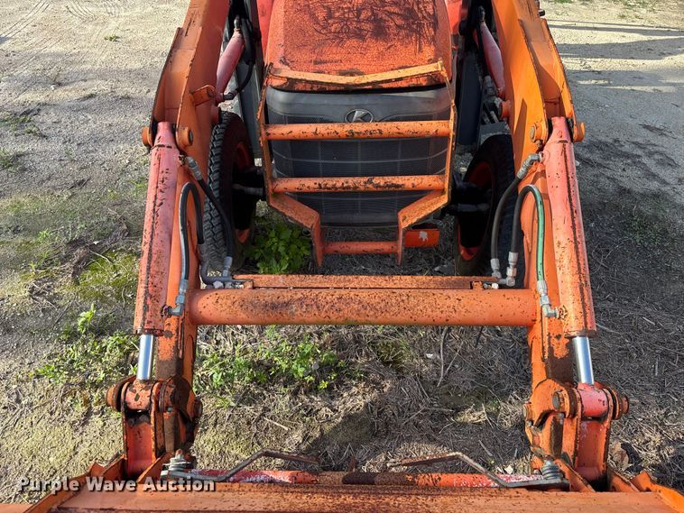 image for item DU6303 2014 Kubota L39 backhoe