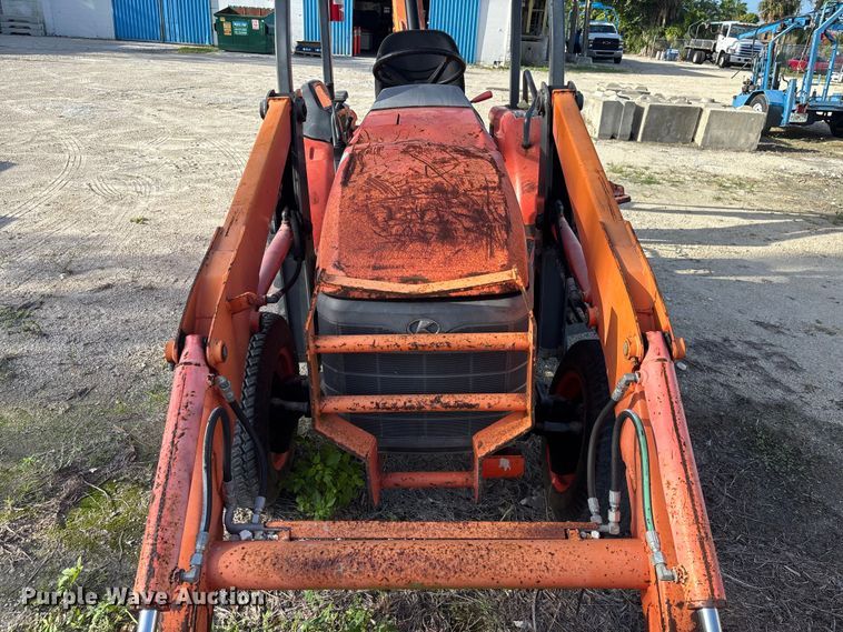 image for item DU6303 2014 Kubota L39 backhoe
