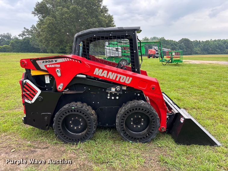 image for item DU6311 Manitou 2300V skid steer loader