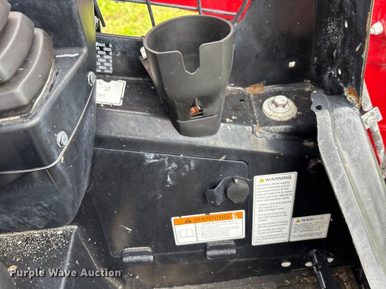 image for item DU6311 Manitou 2300V skid steer loader