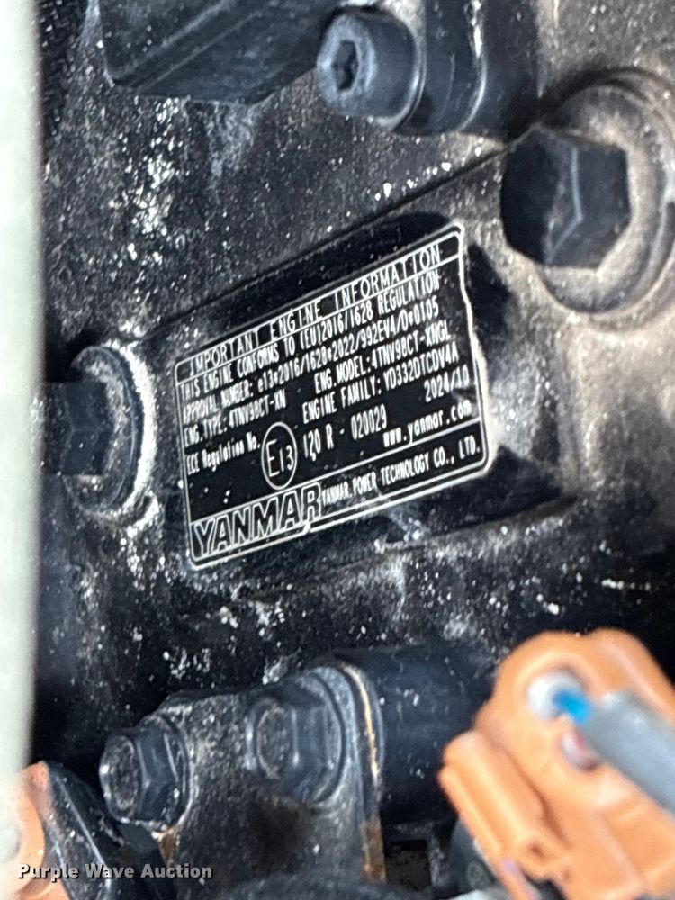 image for item DU6311 Manitou 2300V skid steer loader