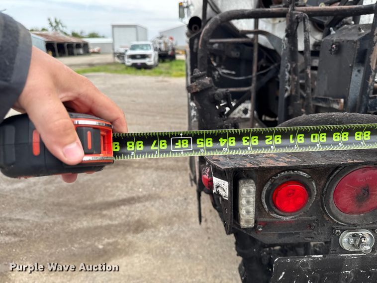 image for item DV2006 1978 Mack oil distributor truck