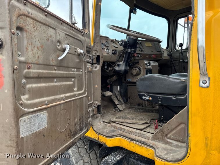 image for item DV2006 1978 Mack oil distributor truck