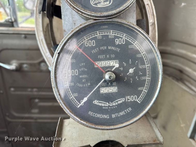 image for item DV2006 1978 Mack oil distributor truck