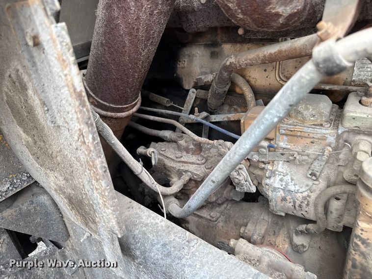 image for item DV2006 1978 Mack oil distributor truck