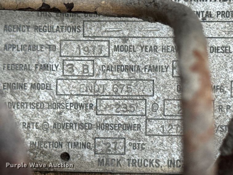 image for item DV2006 1978 Mack oil distributor truck