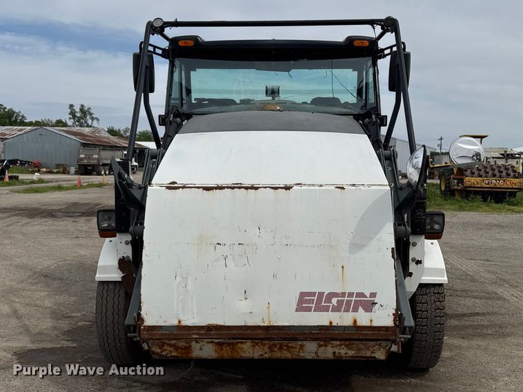image for item DV2008 2008 Elgin Pelican street sweeper