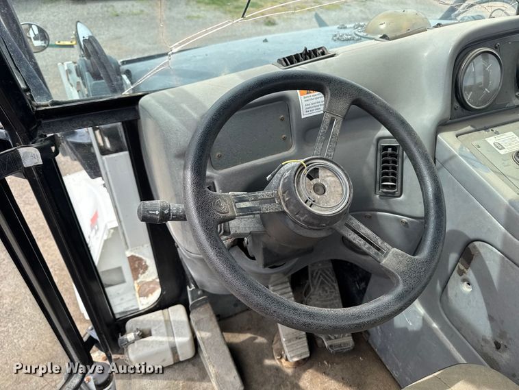 image for item DV2008 2008 Elgin Pelican street sweeper