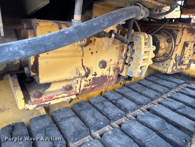 image for item DV2010 Blaw-Knox PF-500 paver