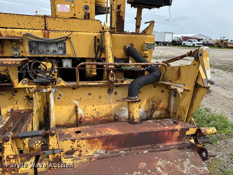 image for item DV2010 Blaw-Knox PF-500 paver