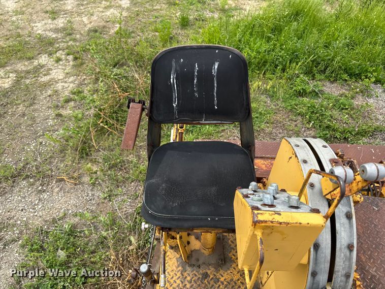 image for item DV2010 Blaw-Knox PF-500 paver