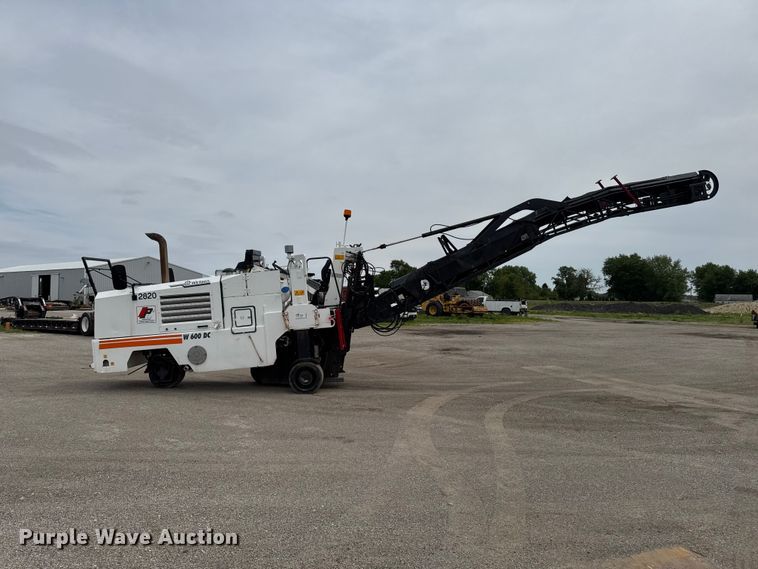 image for item DV2012 2001 Wirtgen W600DC milling machine