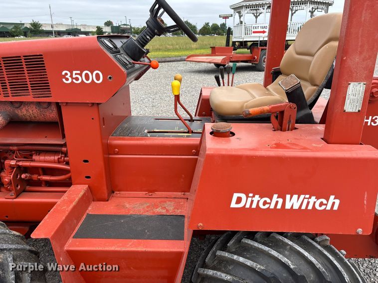 image for item DV4367 1992 Ditch Witch 3500 trencher