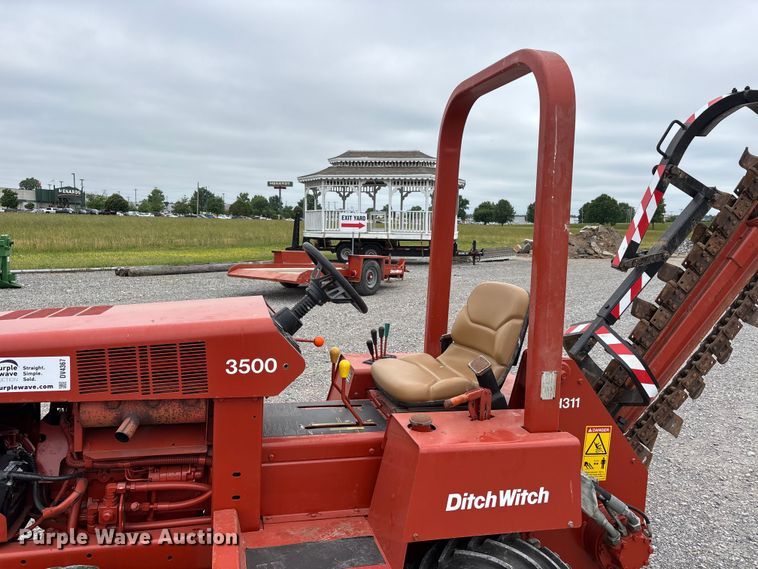 image for item DV4367 1992 Ditch Witch 3500 trencher