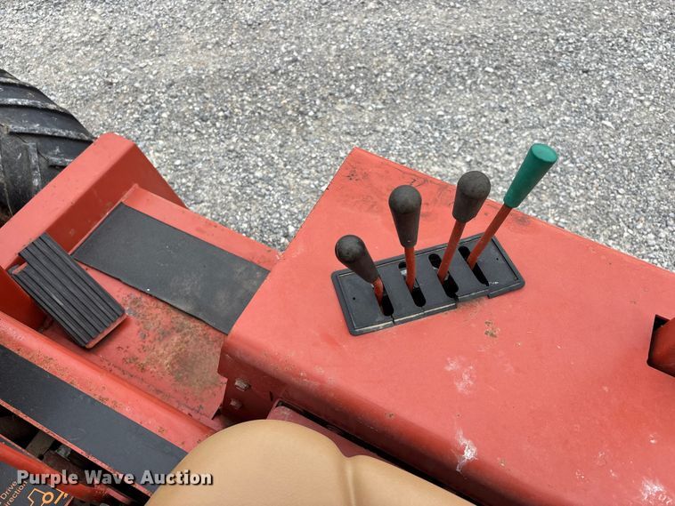 image for item DV4367 1992 Ditch Witch 3500 trencher