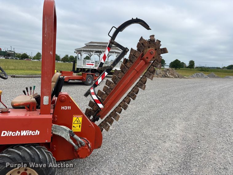 image for item DV4367 1992 Ditch Witch 3500 trencher
