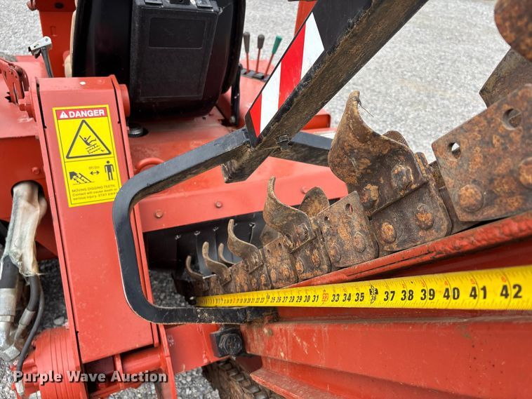 image for item DV4367 1992 Ditch Witch 3500 trencher