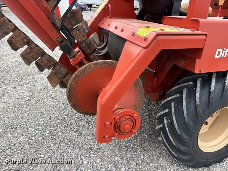 image for item DV4367 1992 Ditch Witch 3500 trencher
